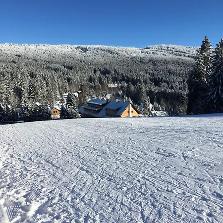 U Vachtu - Prvni Patro